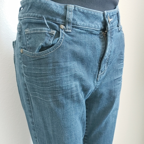 CAbi Women's Jeans Size 8 - Picture 3 of 14